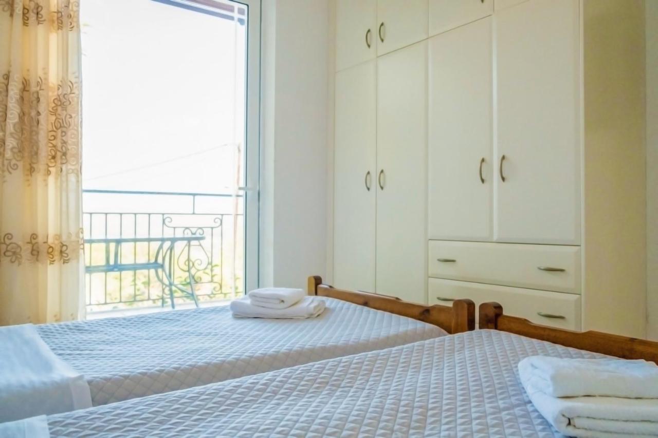 Afroditi In Chania Near Airport With Private Pool, Free Wi-fi, Souda Bay Views, Garden Oasis Vila