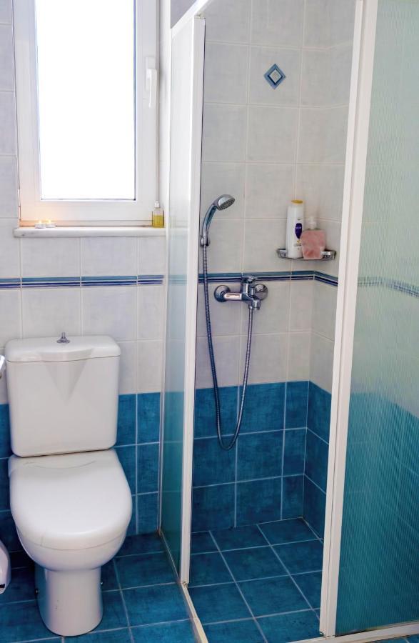 Afroditi In Chania Near Airport With Private Pool, Free Wi-fi, Souda Bay Views, Garden Oasis Kounoupidhianá